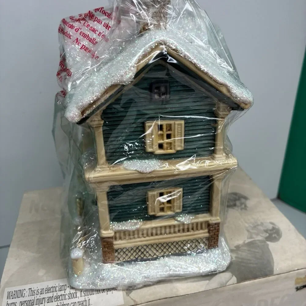 Its a Wonderful Life Ma Bailey's House Series 2 Christmas Village Enesco